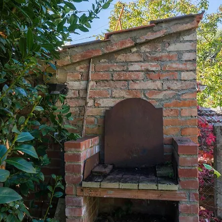 Casa Con Giardino A 100 Metri Dal Centro Storico